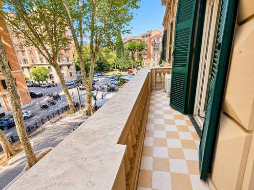 Luxury Apartment for sale in Rome, 748 000 €, Photo 5
