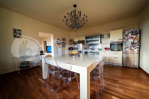 Luxury Apartment for sale in Livorno, 1 000 000 €, Photo 6