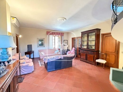 Maison de luxe à vendre à Rome, 649 000 €, Photo 6