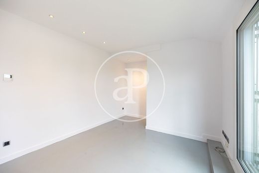 Appartement de luxe à vendre à Barcelona, 615 000 €, Photo 6