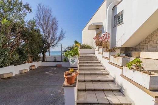Luxury House for sale in Santa Marinella, 1 030 000 €, Photo 7