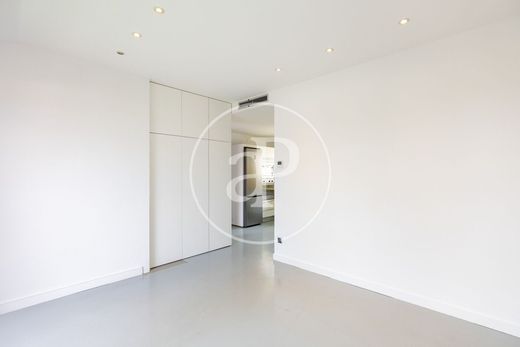 Appartement de luxe à vendre à Barcelona, 615 000 €, Photo 7