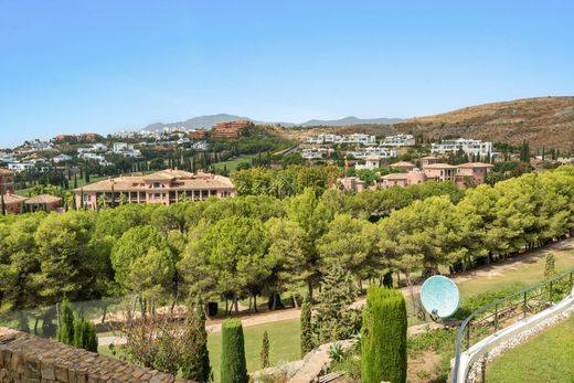 Luxury Apartment for sale in Benahavís, 745 000 €, Photo 2