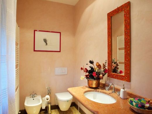 Maison de luxe à vendre à Ravenna, 550 000 €, Photo 2