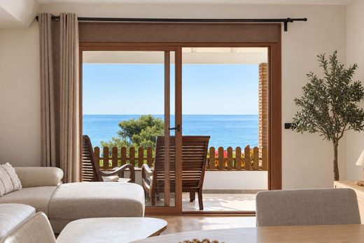 Maison de luxe à vendre à Estepona, 599 000 €, Photo 2
