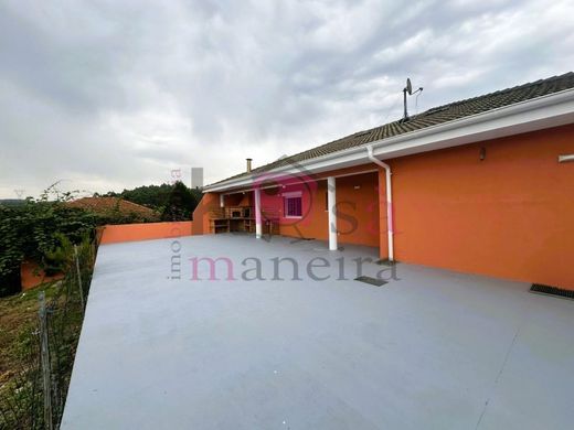 Luxury House for sale in Santa Maria Da Feira, 475 000 €, Photo 2
