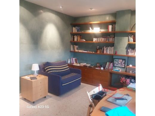 Luxury Apartment for sale in Valencia, 450 000 €, Photo 2