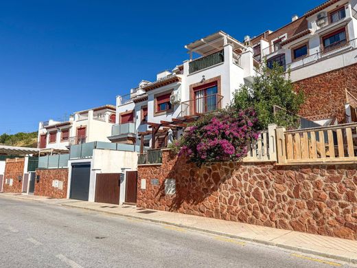 Luxury House for sale in Granada, 425 000 €, Photo 2