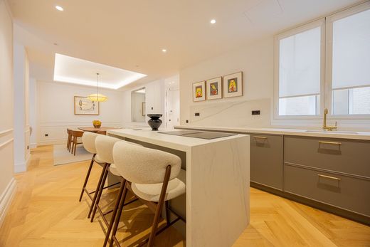 Luxury Apartment for sale in Madrid, 3 900 000 €, Photo 3