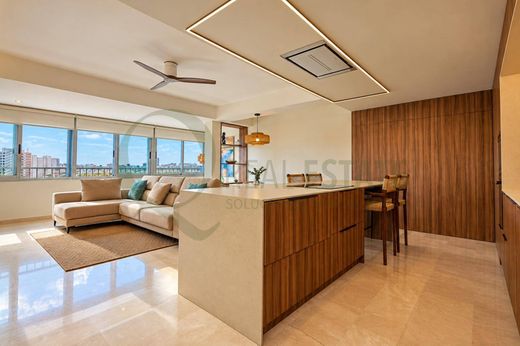Luxury Apartment for sale in Alicante, 595 000 €, Photo 4