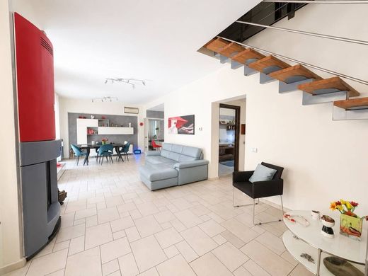 Maison de luxe à vendre à Rho, 1 349 000 €, Photo 5