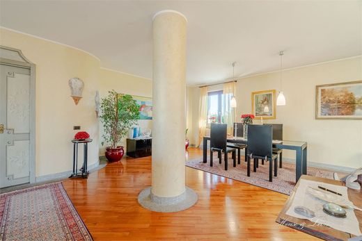 Maison de luxe à vendre à Orbassano, 530 000 €, Photo 5