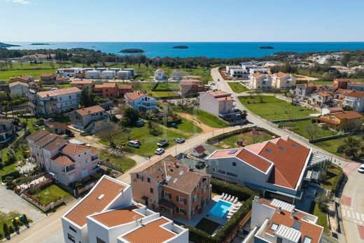 Maison de luxe à vendre à Porec, 859 000 €, Photo 7