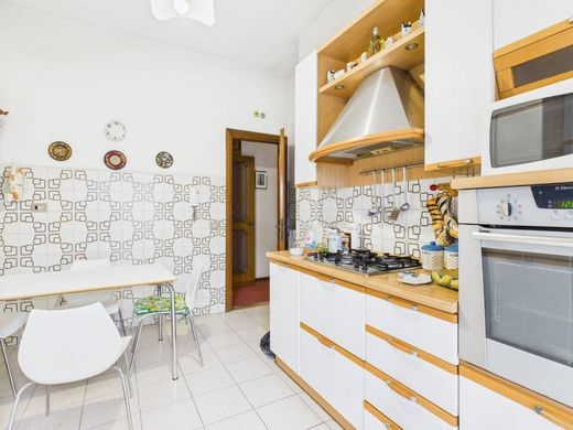 Luxury Apartment for sale in Rome, 559 000 €, Photo 7