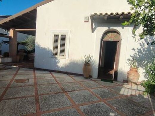 Luxury House for sale in Agrigento, 790 000 €, Photo 3