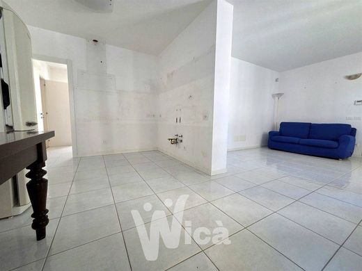 Maison de luxe à vendre à Cesenatico, 1 170 000 €, Photo 5