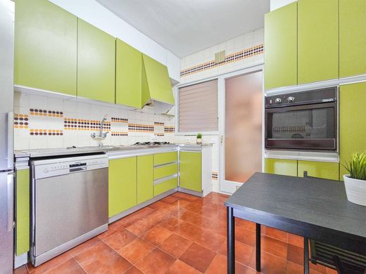 Luxury Apartment for sale in Barcelona, 675 000 €, Photo 7