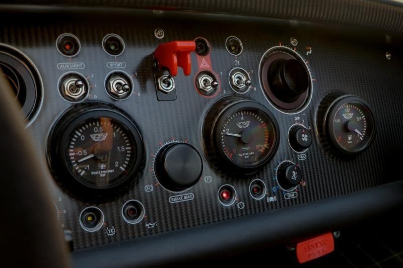 Photo N°14 de la voiture Donkervoort D8