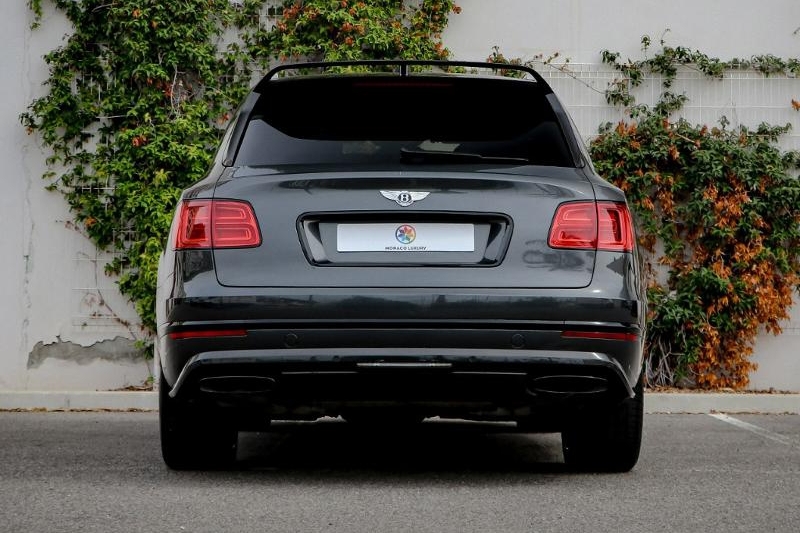 Photo N°9 de la voiture Bentley Bentayga
