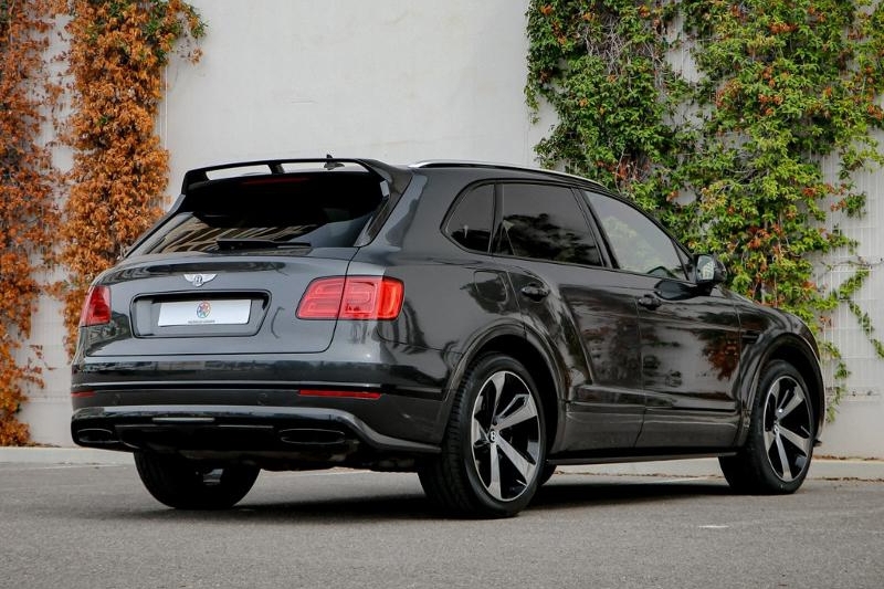 Photo N°10 de la voiture Bentley Bentayga