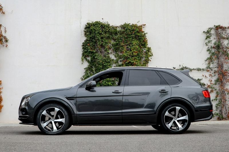Photo N°7 de la voiture Bentley Bentayga