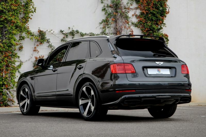 Photo N°8 de la voiture Bentley Bentayga