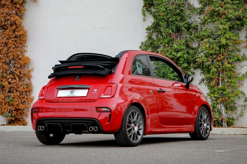 Photo N°11 de la voiture Abarth 500C