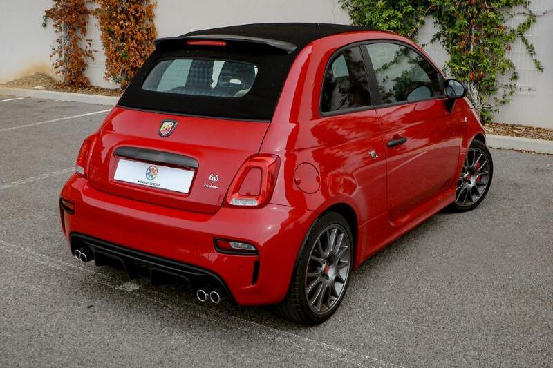 Photo N°12 de la voiture Abarth 500C