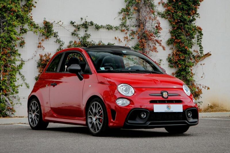 Photo N°2 de la voiture Abarth 500C