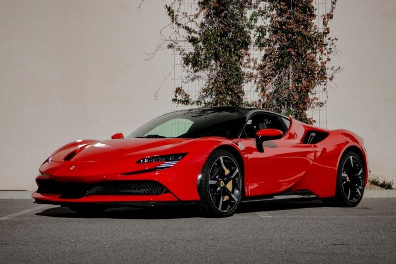Photo de la voiture suivante Ferrari SF90