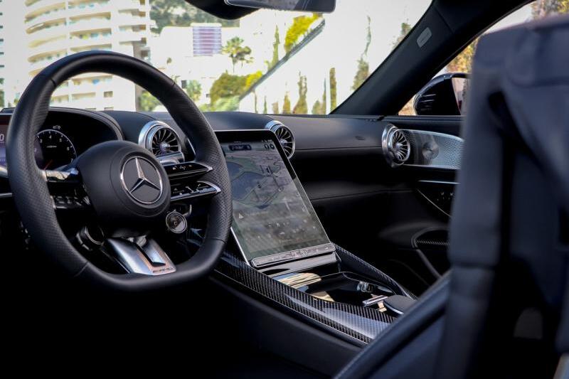 Photo N°3 de la voiture Mercedes-Benz Classe SL