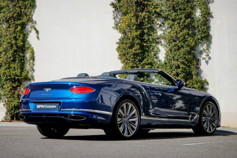 Photo N°11 de la voiture Bentley CONTINENTAL GTC