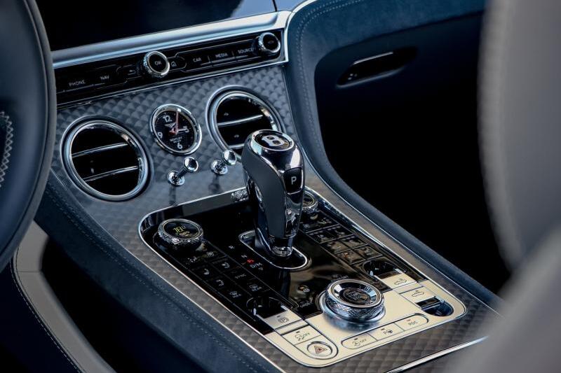 Photo N°15 de la voiture Bentley CONTINENTAL GTC