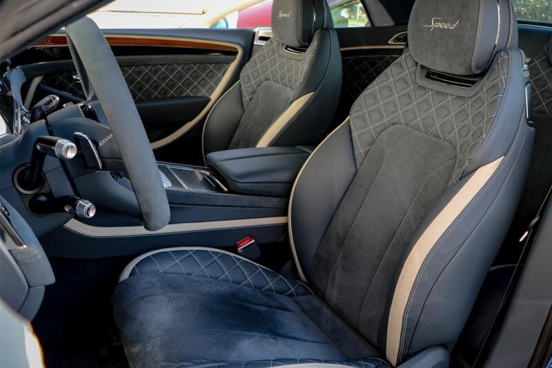 Photo N°4 de la voiture Bentley CONTINENTAL GTC