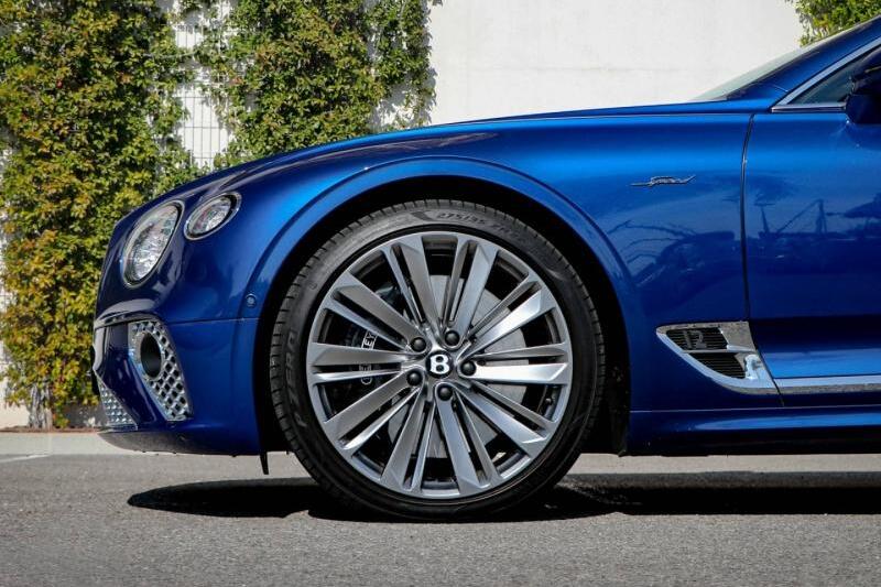 Photo N°6 de la voiture Bentley CONTINENTAL GTC
