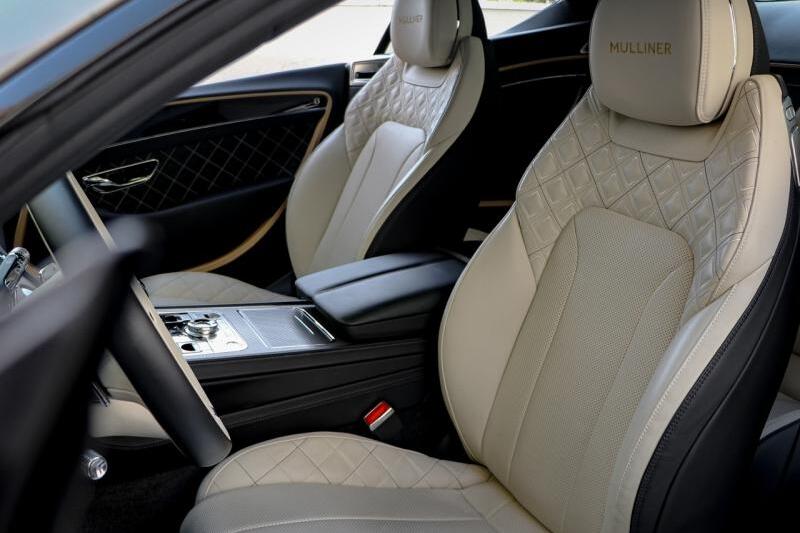Photo N°4 de la voiture Bentley CONTINENTAL GT