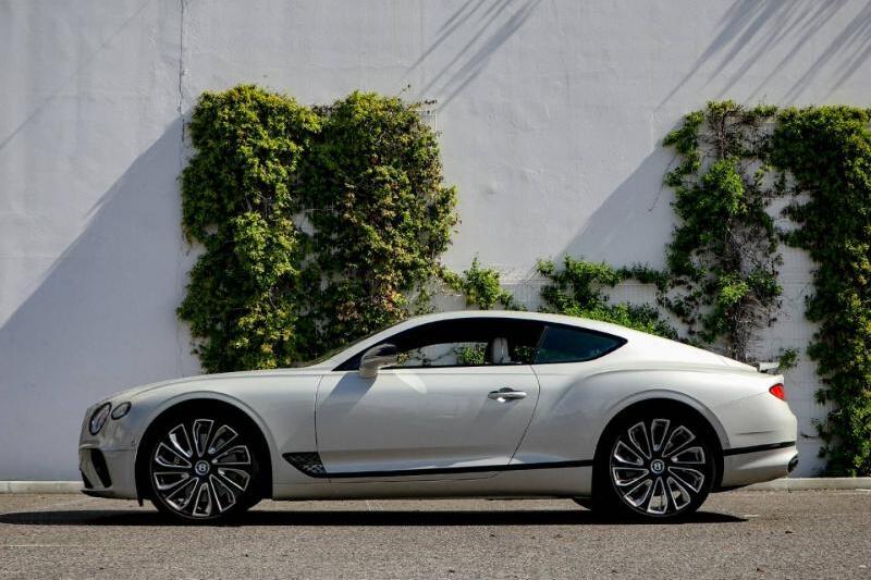 Photo N°7 de la voiture Bentley CONTINENTAL GT